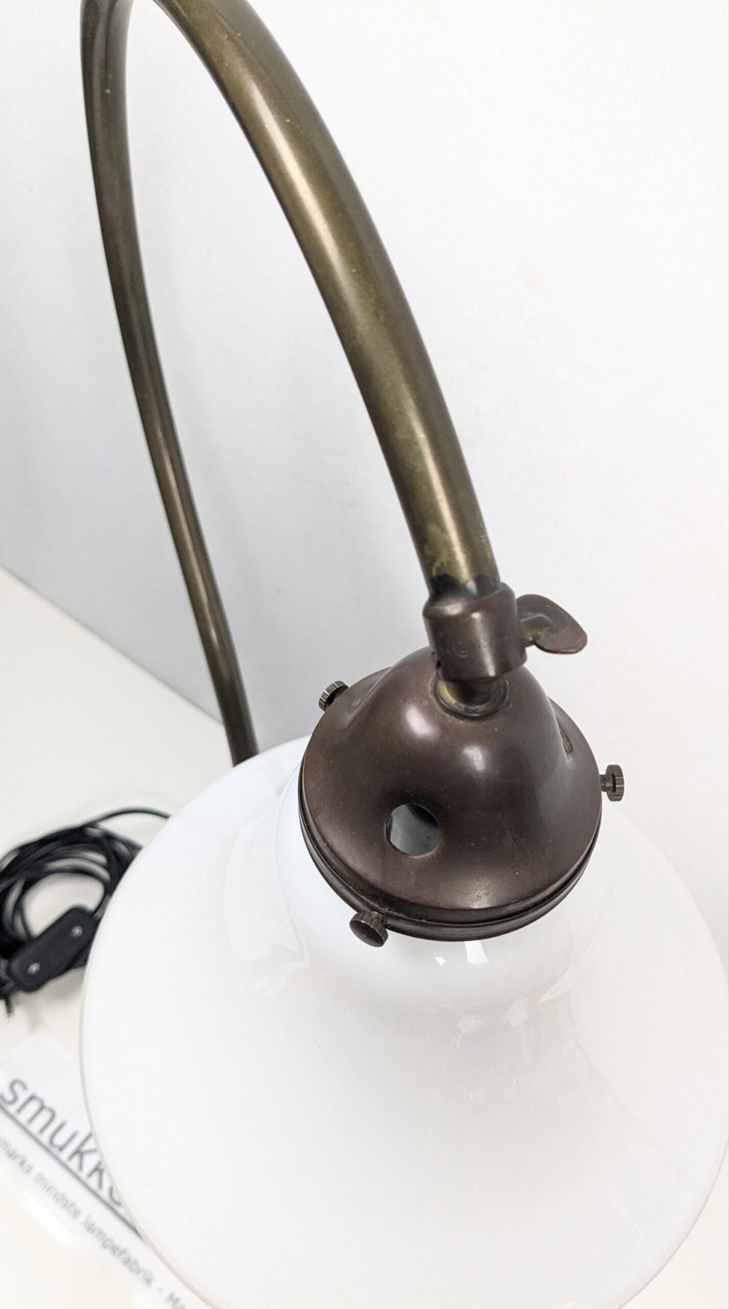 Stor Antik bordlampe i messing. professionelt restaureret. 60 cmH. 1930