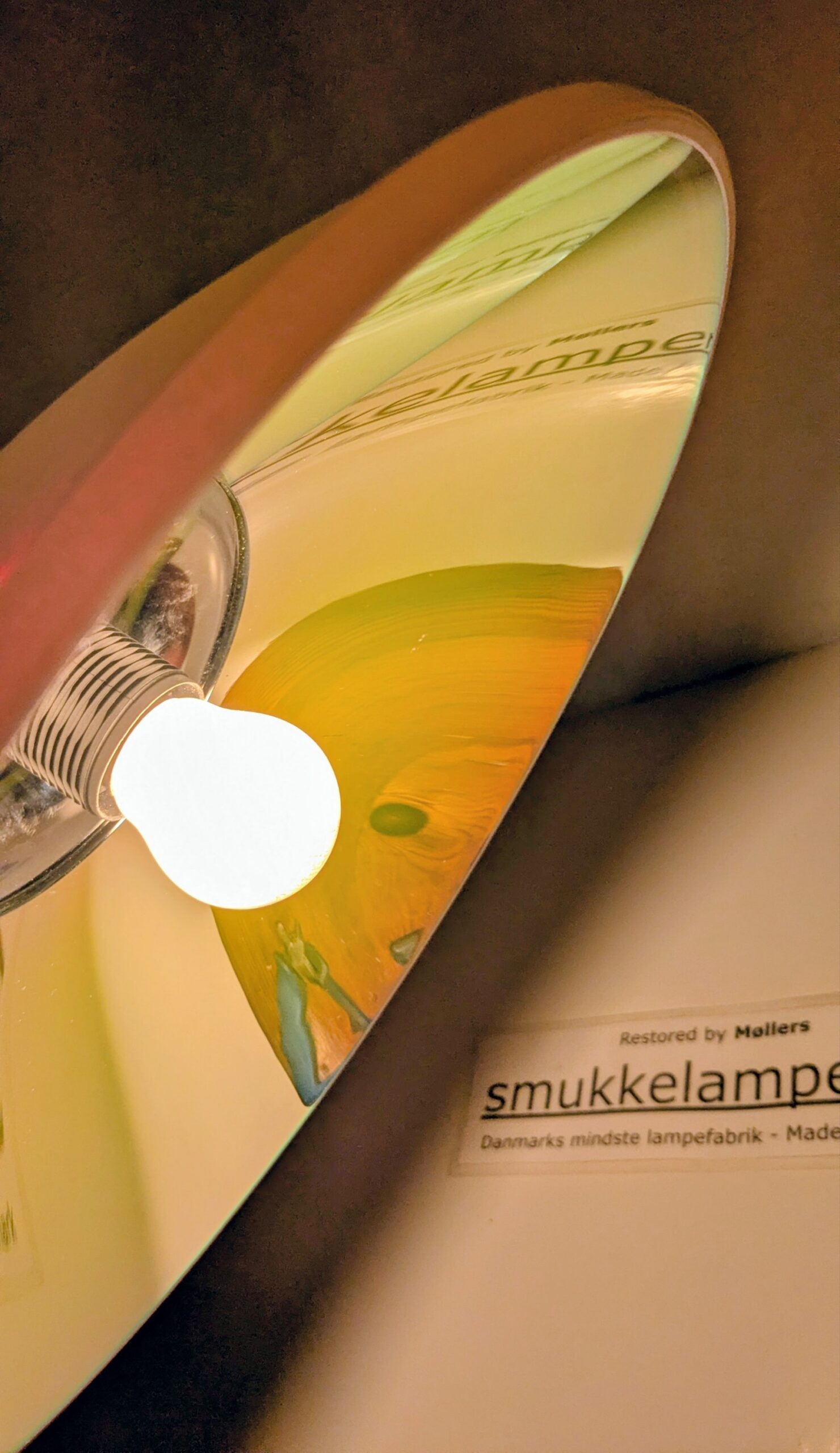 Unika Designlampe i Optisk Glas
Custom Redesign by Møllers Belysning. Aurora Ø33.