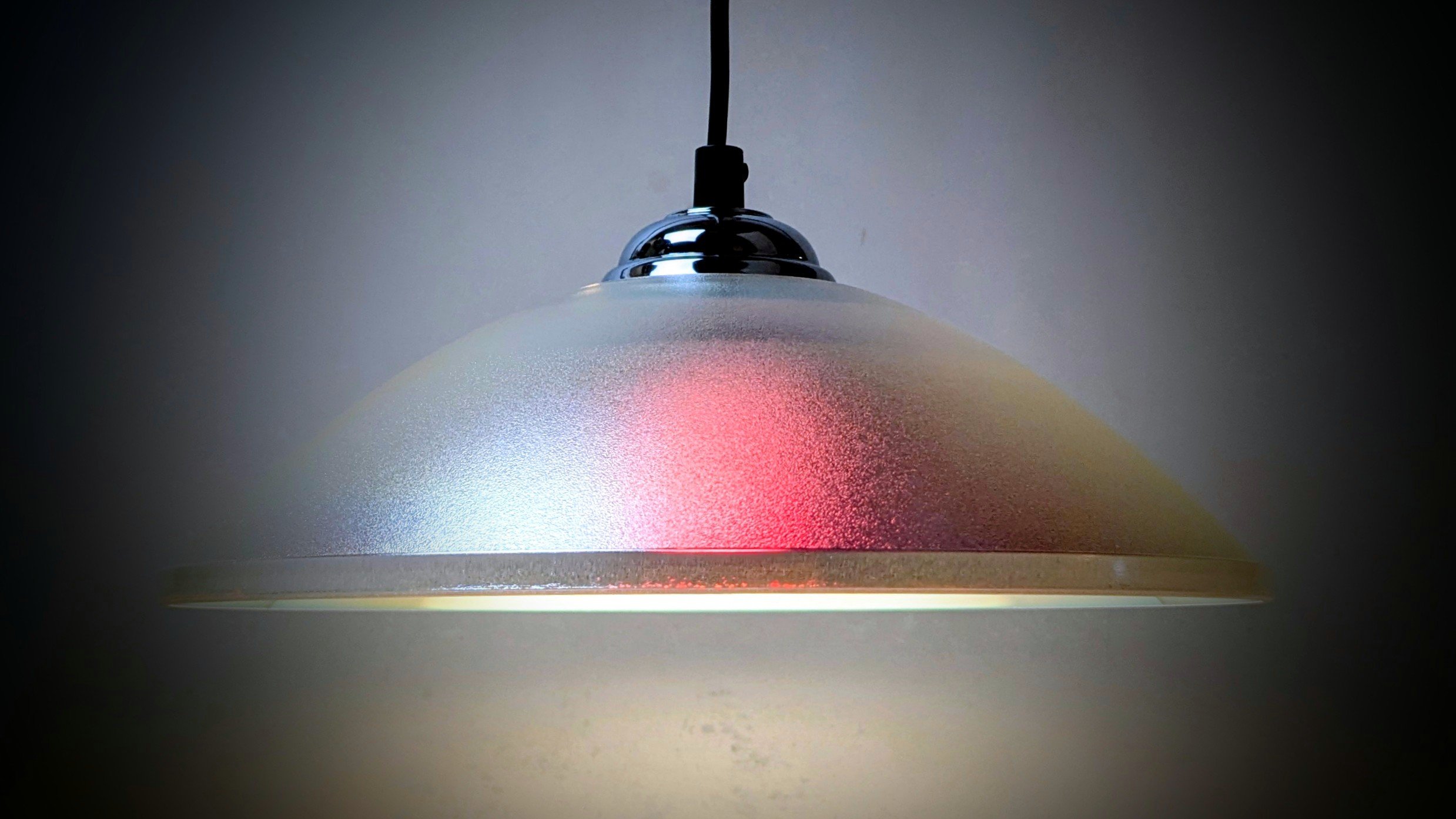 Unika Designlampe i Optisk Glas
Custom Redesign by Møllers Belysning. Aurora Ø33.
