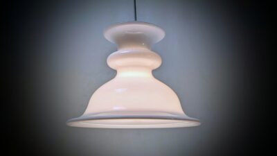 Holmegaard Tivoli pendel Ø24. Alt el er nyt. Hvid opalglas fra 1981. Sidse Werner. Lille.