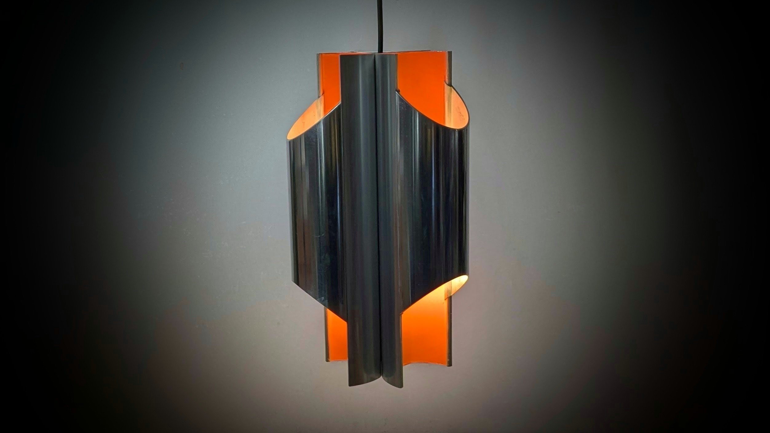 Topdesign – Original Bent Karlby “Panter” pendel fra 1969 – ikonisk dansk design for LYFA