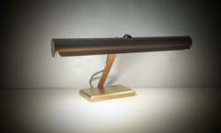 Klassisk dobbelt piano lampe. 38 cm bred. 21 cm høj. 1980.