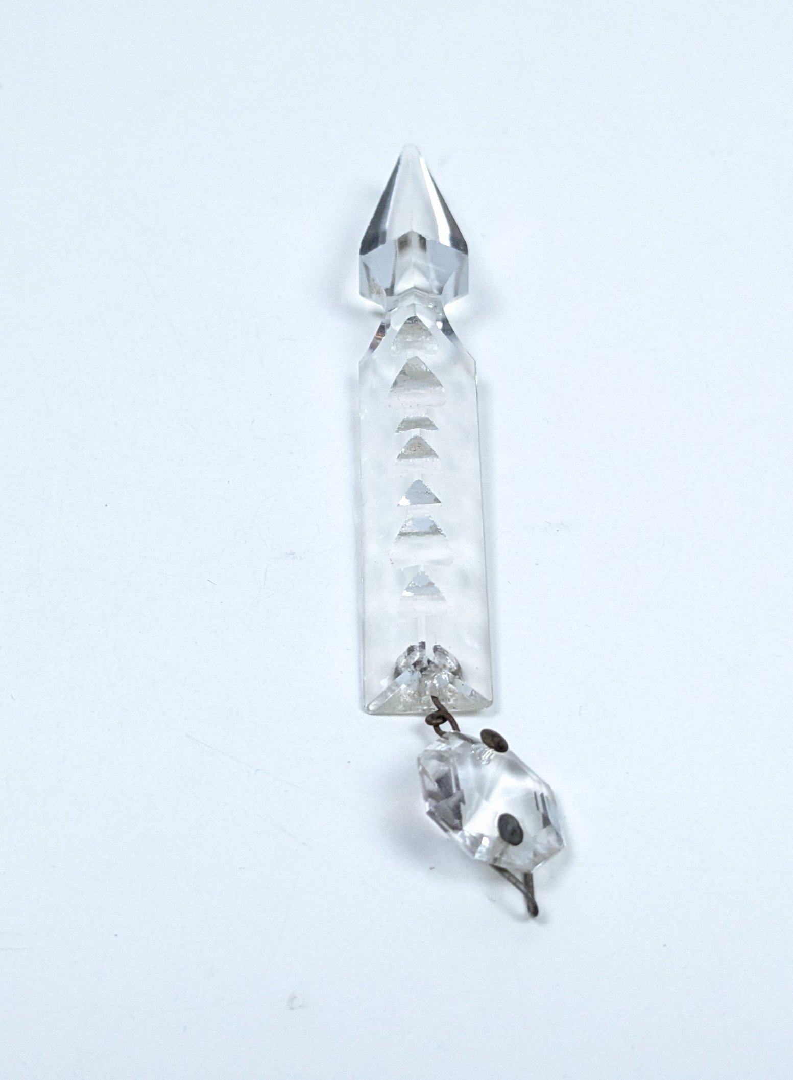 Antik Krystal prisme m. ophæng. Ca. 1850. Bøhmisk lysekrone. Fotogenprisme. 125 mmL