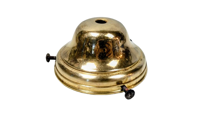 Original glasholder i ældet messing. Gribekant mellem 73- 83 mm. 1920.