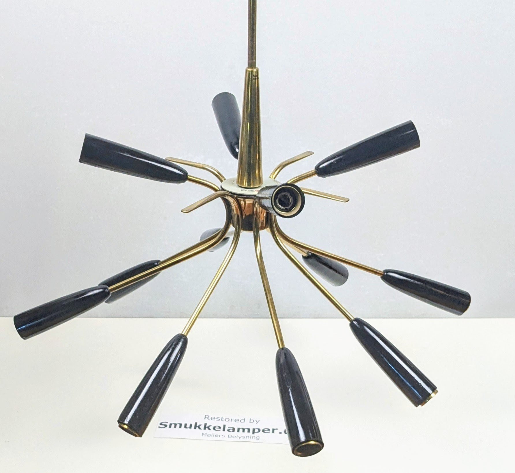 Luksuriøs Italiensk 12 armet sputnik lysekrone loftlampe fra 1950. Incl. pærer. Ø85. Pickup only