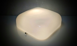 Stor hvid loft plafond loft / væglampe  glas fra 1960. 24×24 cm. Excellent condition.