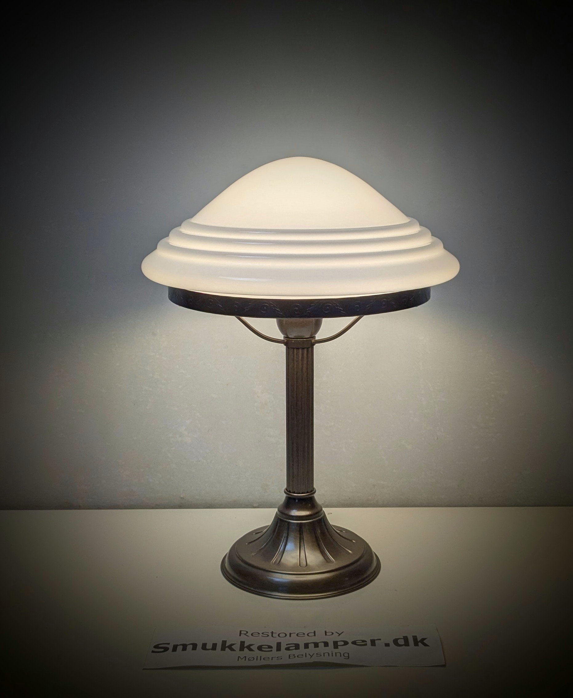 Eksklusiv bordlampe – “Scrivania Elegante” – Art Deco / Klassisk luksus. Møllers Belysning. Ø28. 40cmH