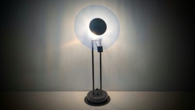 Philips “Manhattan” skulptur bordlampe – Alfred Van Elk – 1980 – Dutch Modern Design. Pickup only