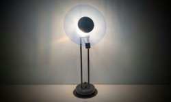 Philips “Manhattan” skulptur bordlampe – Alfred Van Elk – 1980 – Dutch Modern Design. Pickup only