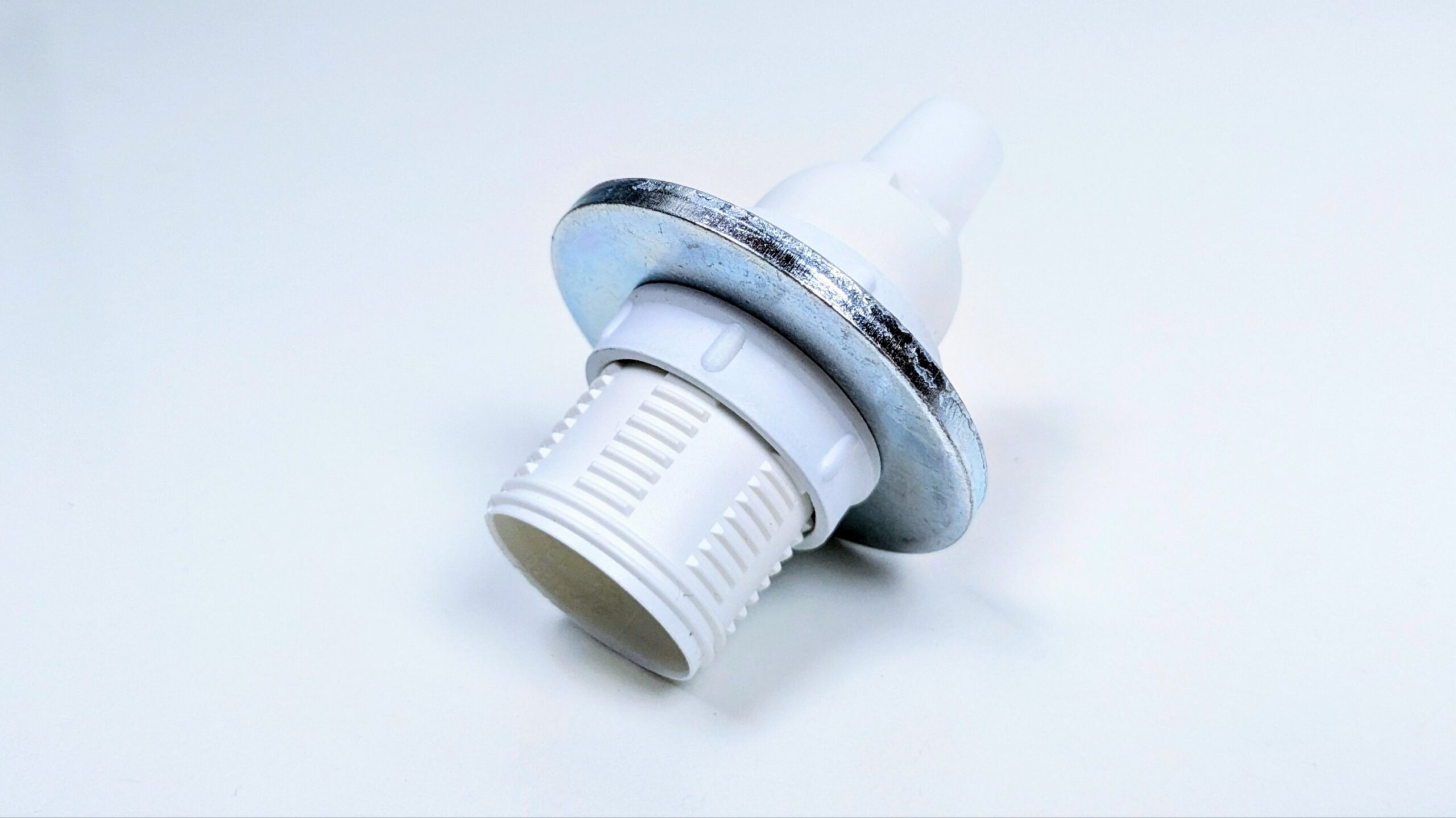 Lampe holder med fatning E14 til bla. Bauhaus og rør lampeglas med bukket kant.