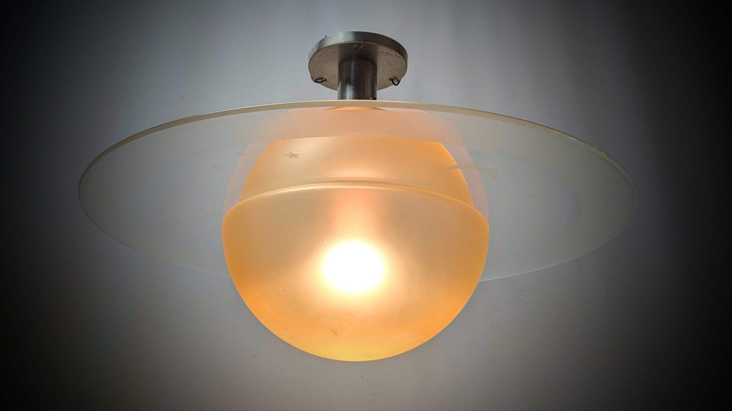 Sjælden Saturn loftlampe fra 1940 Rav – Art deco / Stilnovo Éra. Pickup only.