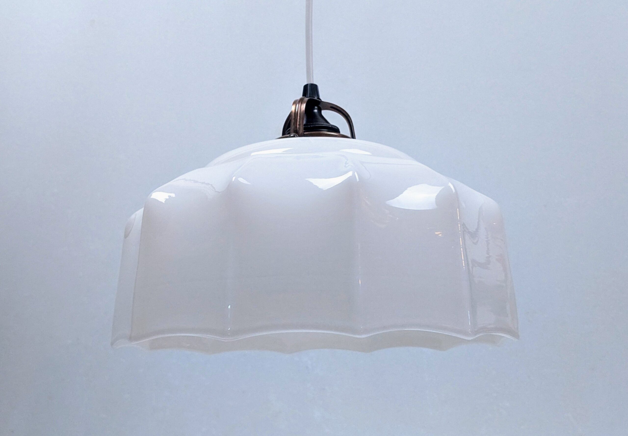 Skøn opalglas paraply loftlampe fra 1940. Ø26. Kobber, messing m.m