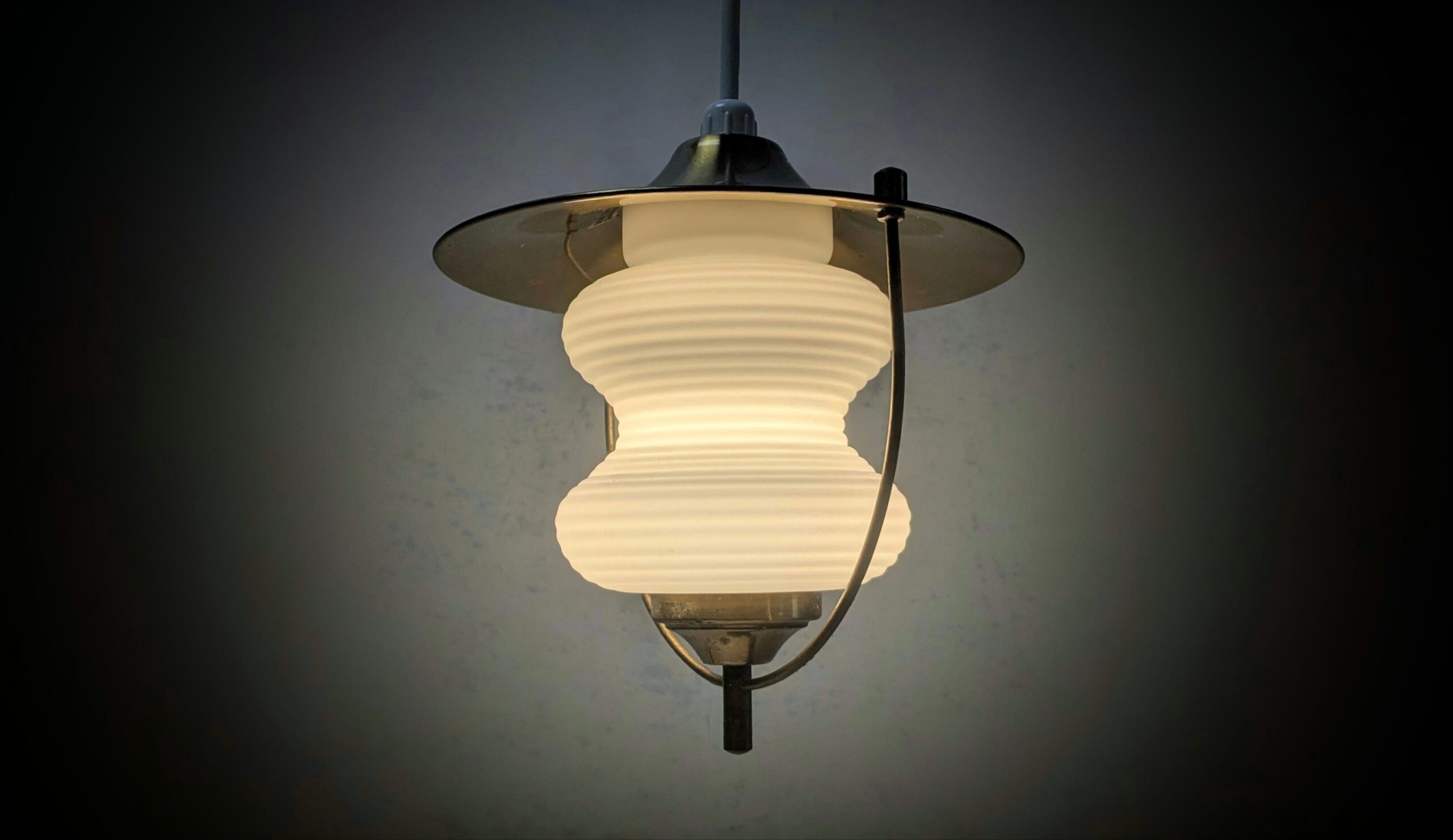 Lille Lyfa – dansk design Bent Karlby lysthus pendel loftlampe fra 1950. Ø16 cm. Ny el.