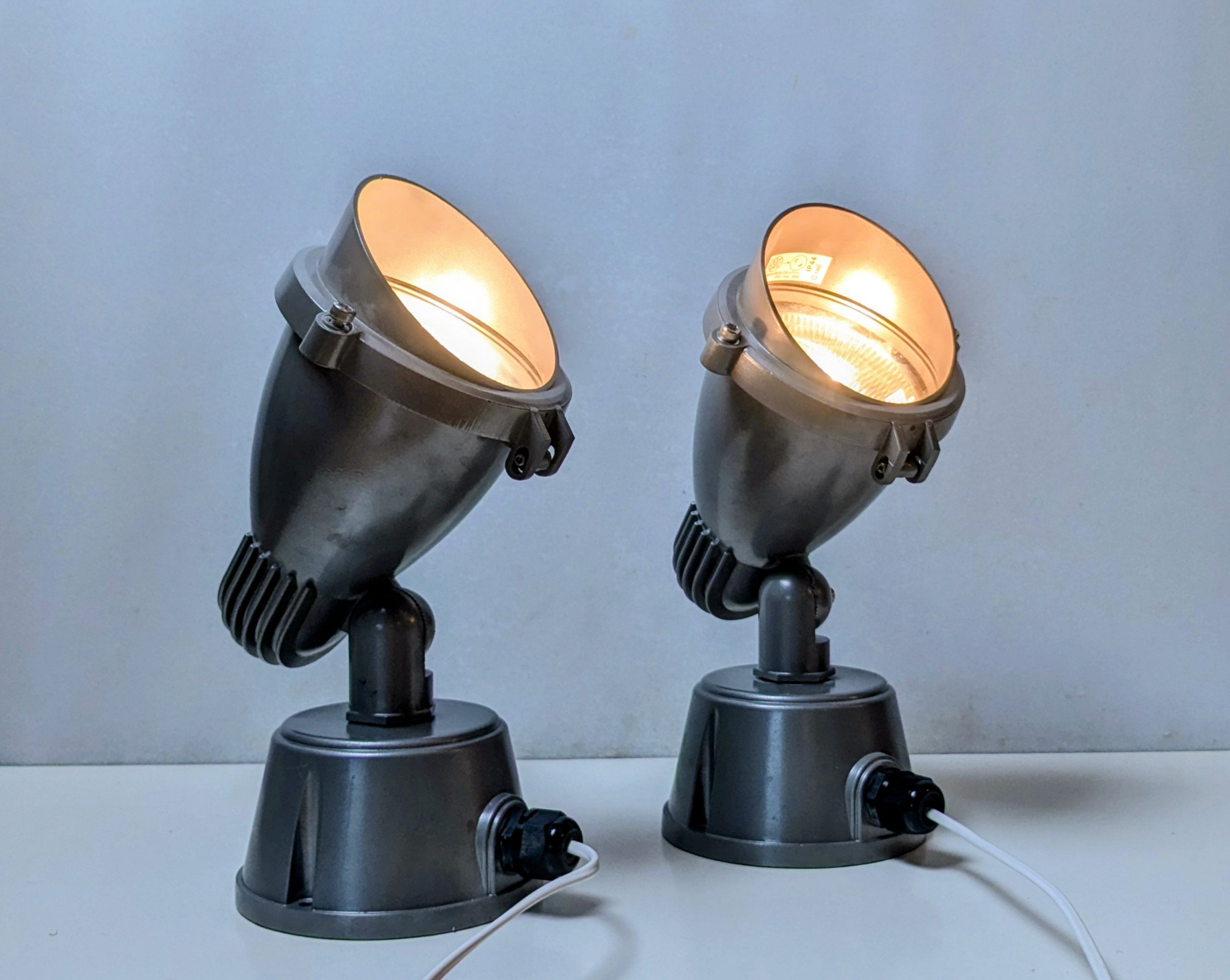 Sæt med 2 Custom industri væglamper, bord eller gulv lamper. Aluminium.