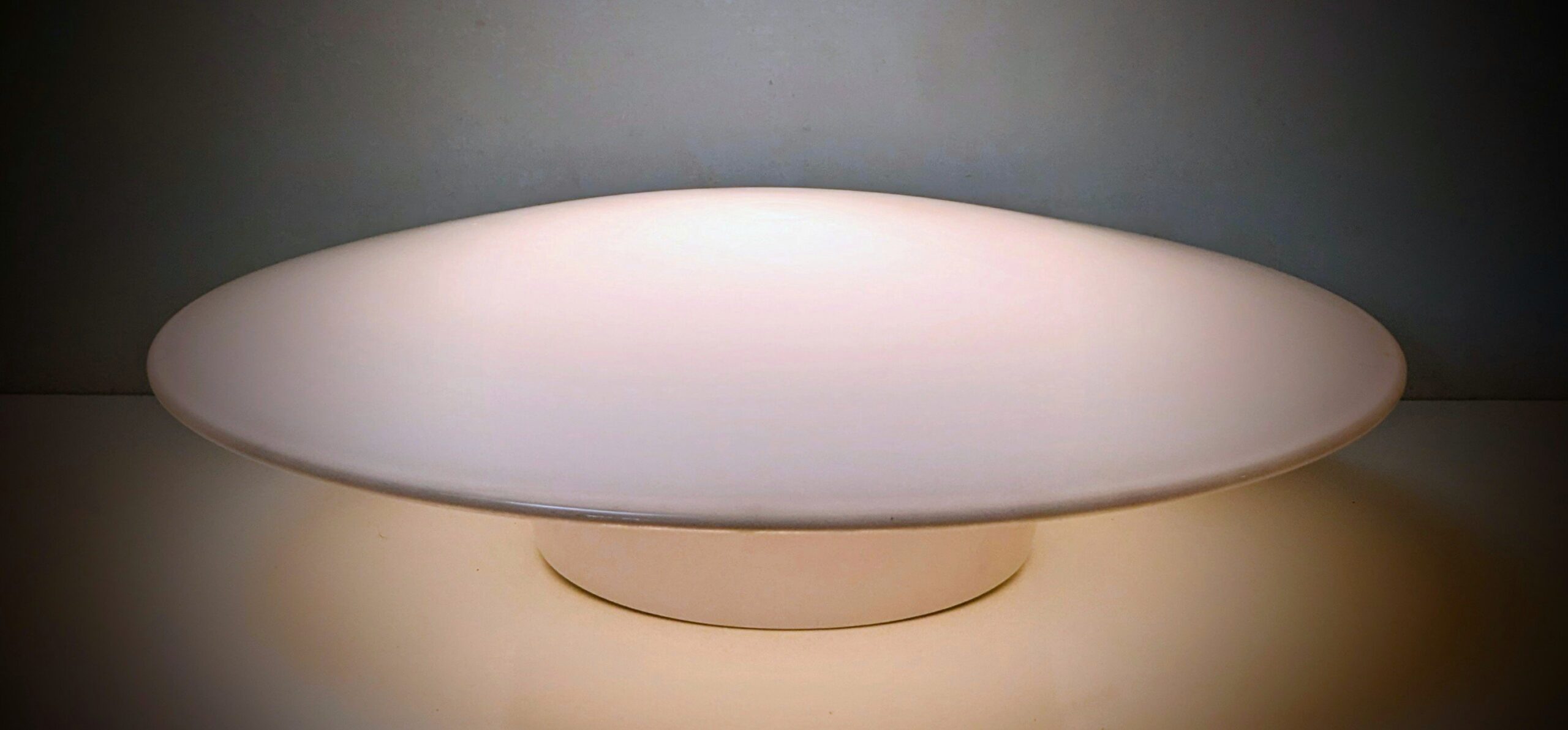 Klassisk dansk design. Arne Jacobsen væg/ loftlampe. Model Eklipta. Ø45. Formgivet 1959. Pickup only