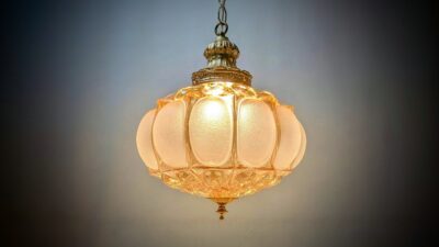 Måneskins lampe 1960. Nyt el. 3 kilo glas. Ø30. 110 cm nedhæng. Pickup only. Nyt el.