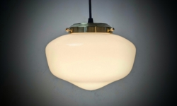 Skøn lille entre trappe lampe fra 1960. Ø22. Professionelt restaureret. Nyt el