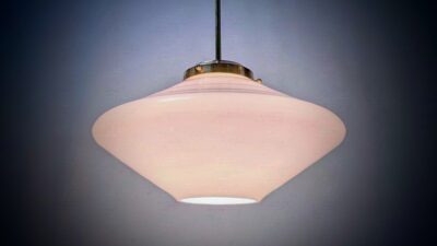 Skandinavisk Hall loftlampe i opalglas og messing – Mid-Century Modern 1960. Prof. restaureret. Ø35
