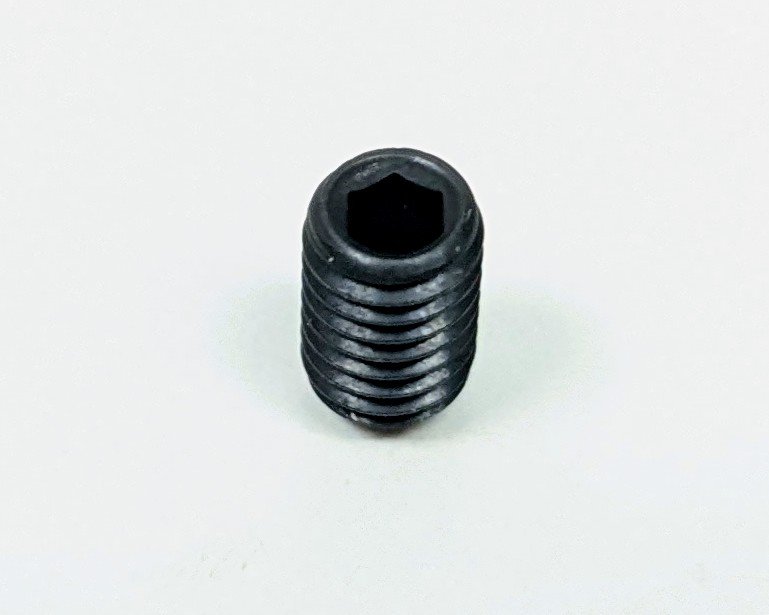Lampebolt pinol aflastning m.m M5x10 mm. Sort stål. Til special lamper. Se info. 10 stk.