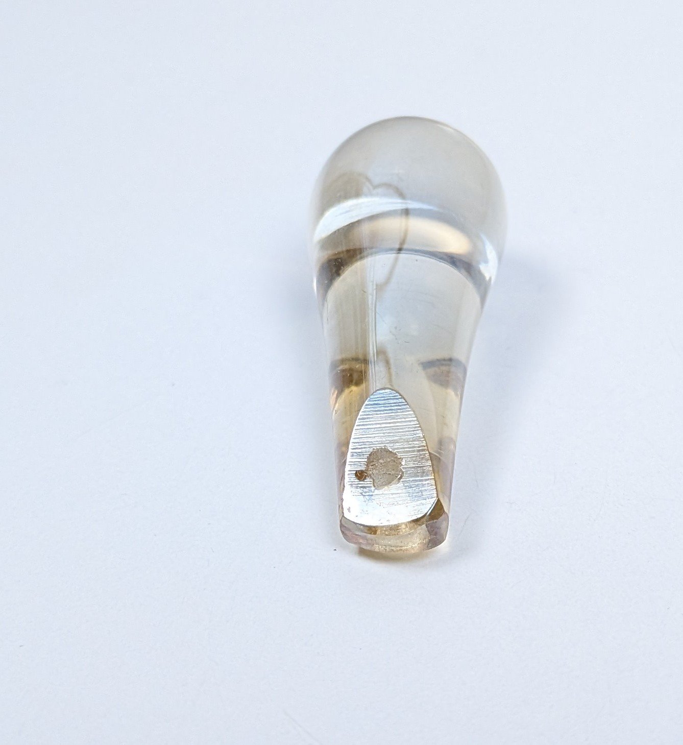Dråbe i glas til Antik lysekrone. Lys rav farve. Reservedel. 53 mm lang. Læs info