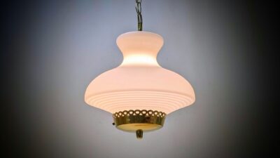 Skøn lille romantisk entre pendel loftlampe fra 1960. Ø22. Nyt el. 50 cm fast nedhæng. – Hvide og neutrale stilfulde