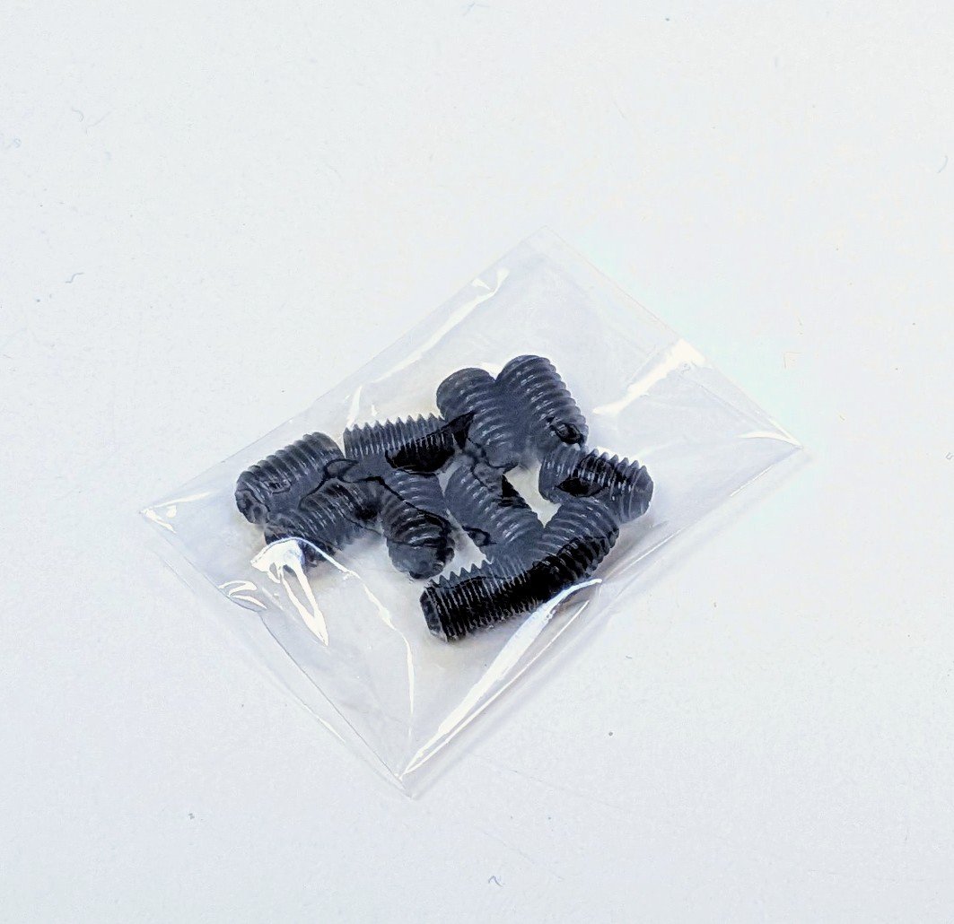 Lampebolt pinol aflastning m.m M5x8 mm. Sort stål. Til special lamper. Se info. 10 stk. – produktbillede 1 – Specialbolte lamper
