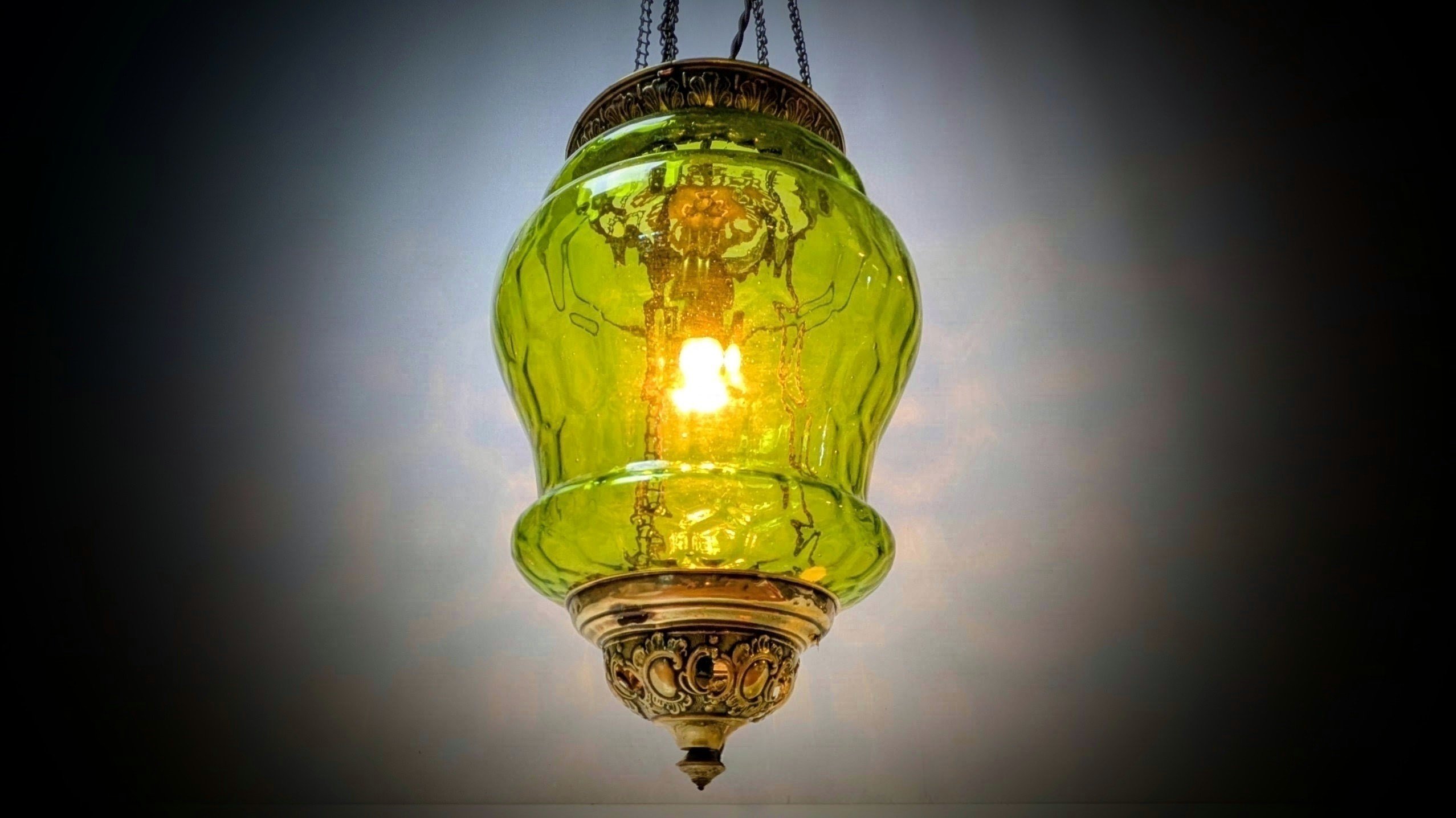 Skøn dansk Antik ampel i grønt glas. Nyt el. 1890. 63 cm nedhæng. Ø20 – Orangeri og udestue belysning
