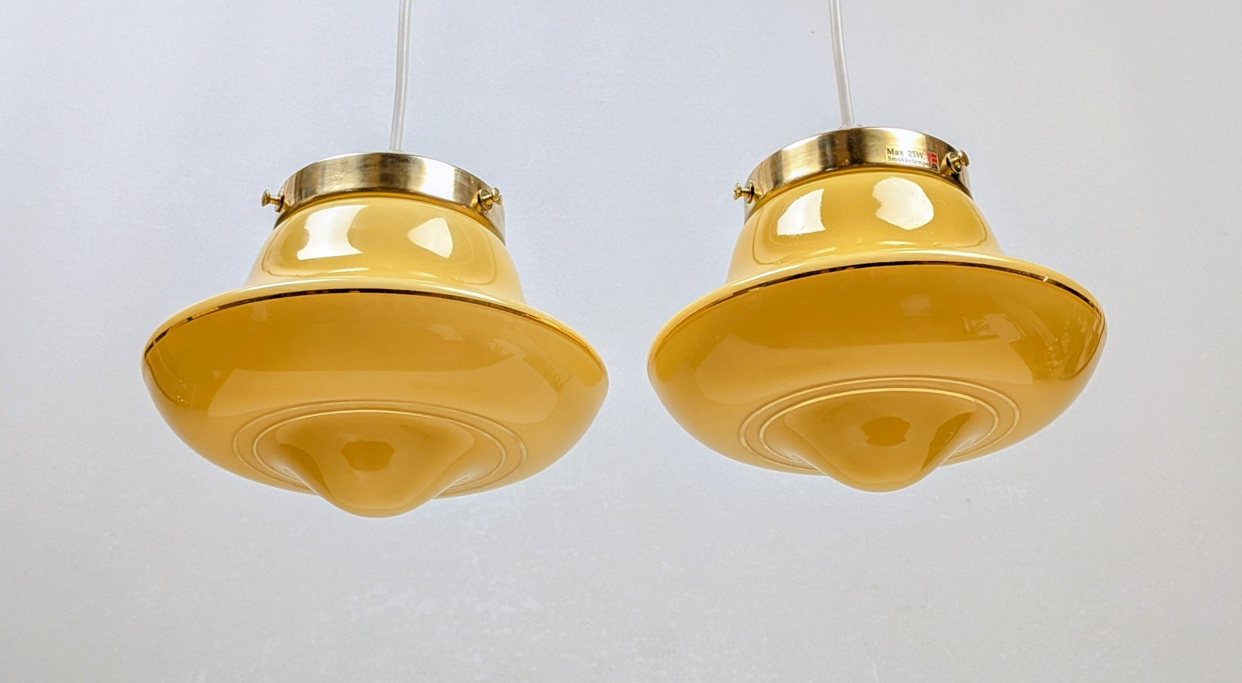 Sæt med 2 skønne loftlamper fra 1940. Professionelt restaureret. Ø18. - Billede 3