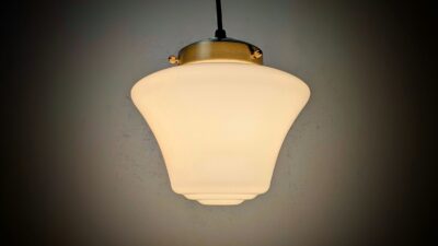 Skøn professionelt restaureret kuglependel fra 1960. Ø19. Lille entre loftlampe. – Orangeri og udestue belysning