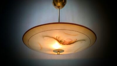 Skøn fully restored marmoreret loft plafond fra 1930. Ø40. – Loftlamper