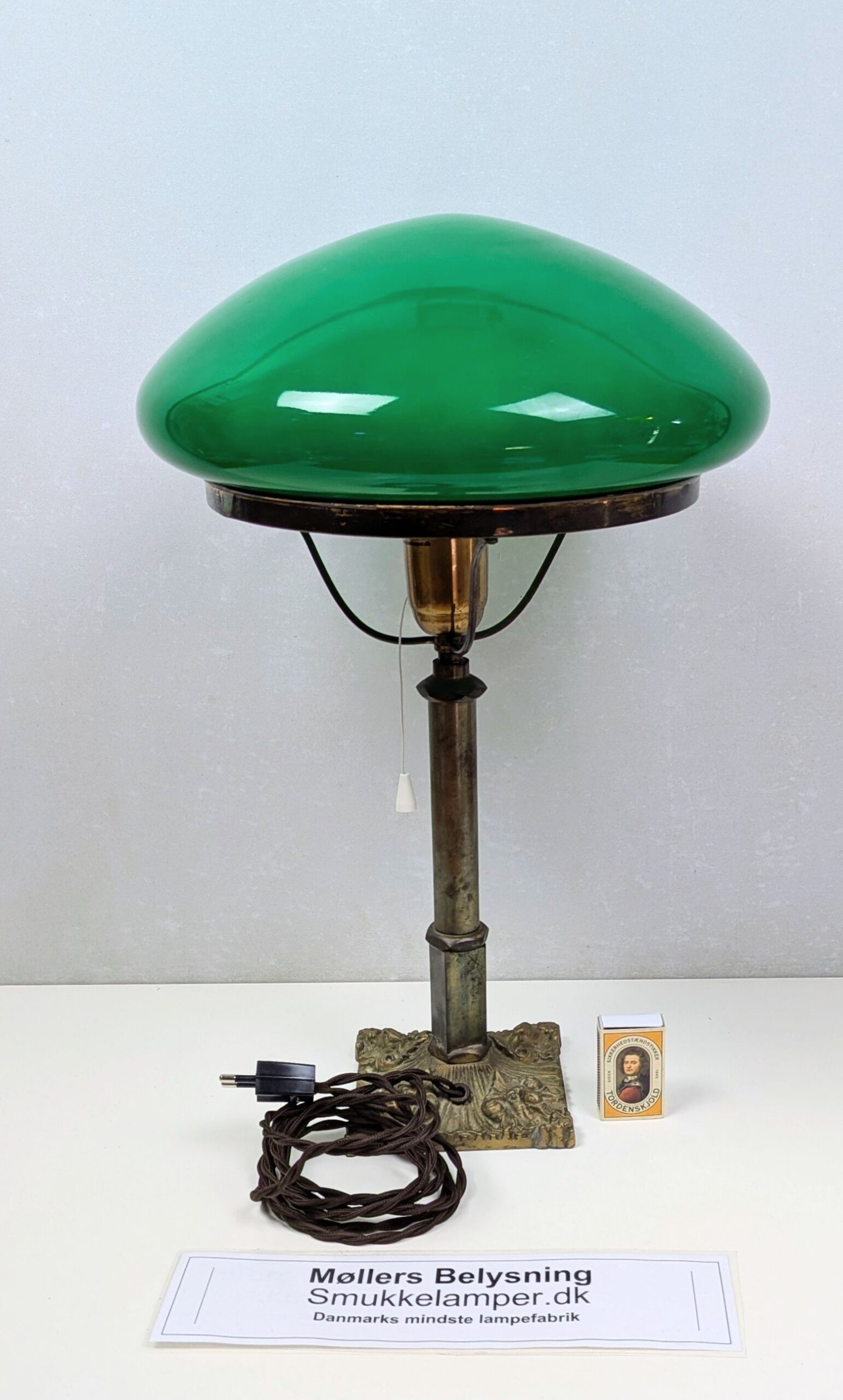 Stor Advokat lampe. Fuld restaureret 1930. Ø30. Højde 45 cm. Messing m.m. – produktbillede 3 – Det grønne hjørne