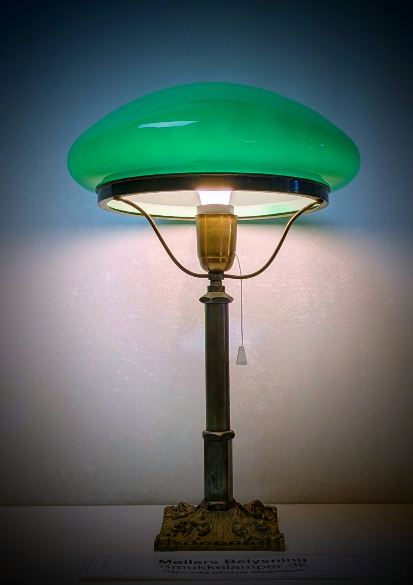 Stor Advokat lampe. Fuld restaureret 1930. Ø30. Højde 45 cm. Messing m.m. – produktbillede 1 – Det grønne hjørne