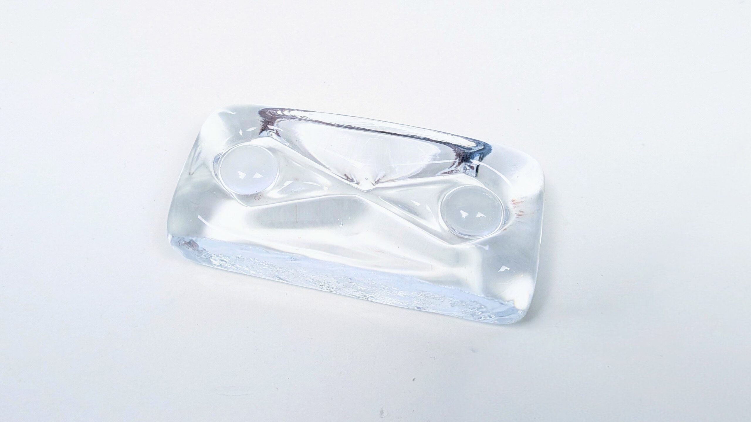 Original Rejmyre lampeglas. Model 512. Orrefors. 1978. Reservedel. 37x77 mm. 22 mm tyk. – produktbillede 2 – Lysekroneglas, krystal prismer og småglas