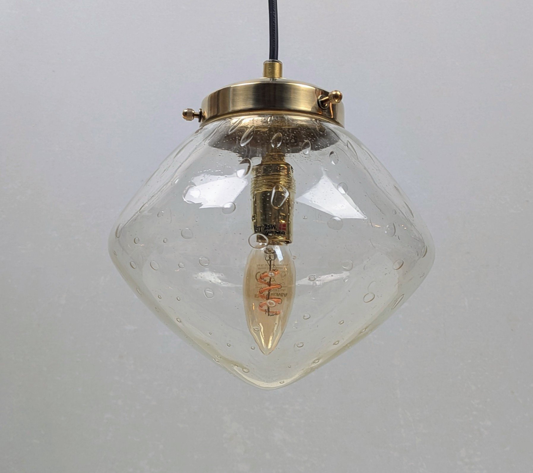 Skøn håndsamlet unika loftlampe. Ø21. 24 cmH. Alt udover glas er nyt. - Billede 3