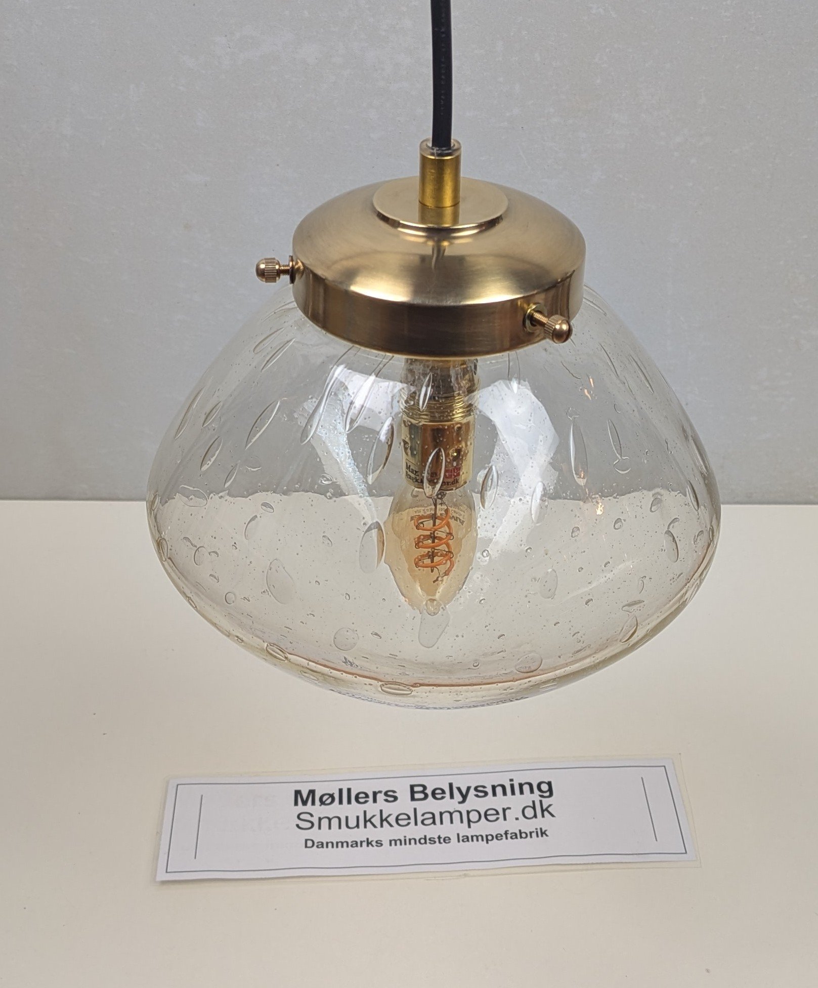 Skøn håndsamlet unika loftlampe. Ø21. 24 cmH. Alt udover glas er nyt. - Billede 2