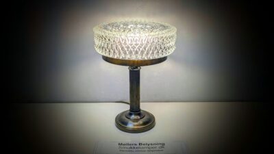 Custom samlet Kontorlampe i krystal glas. Ø25. 34 cm høj. – Kontorlamper
