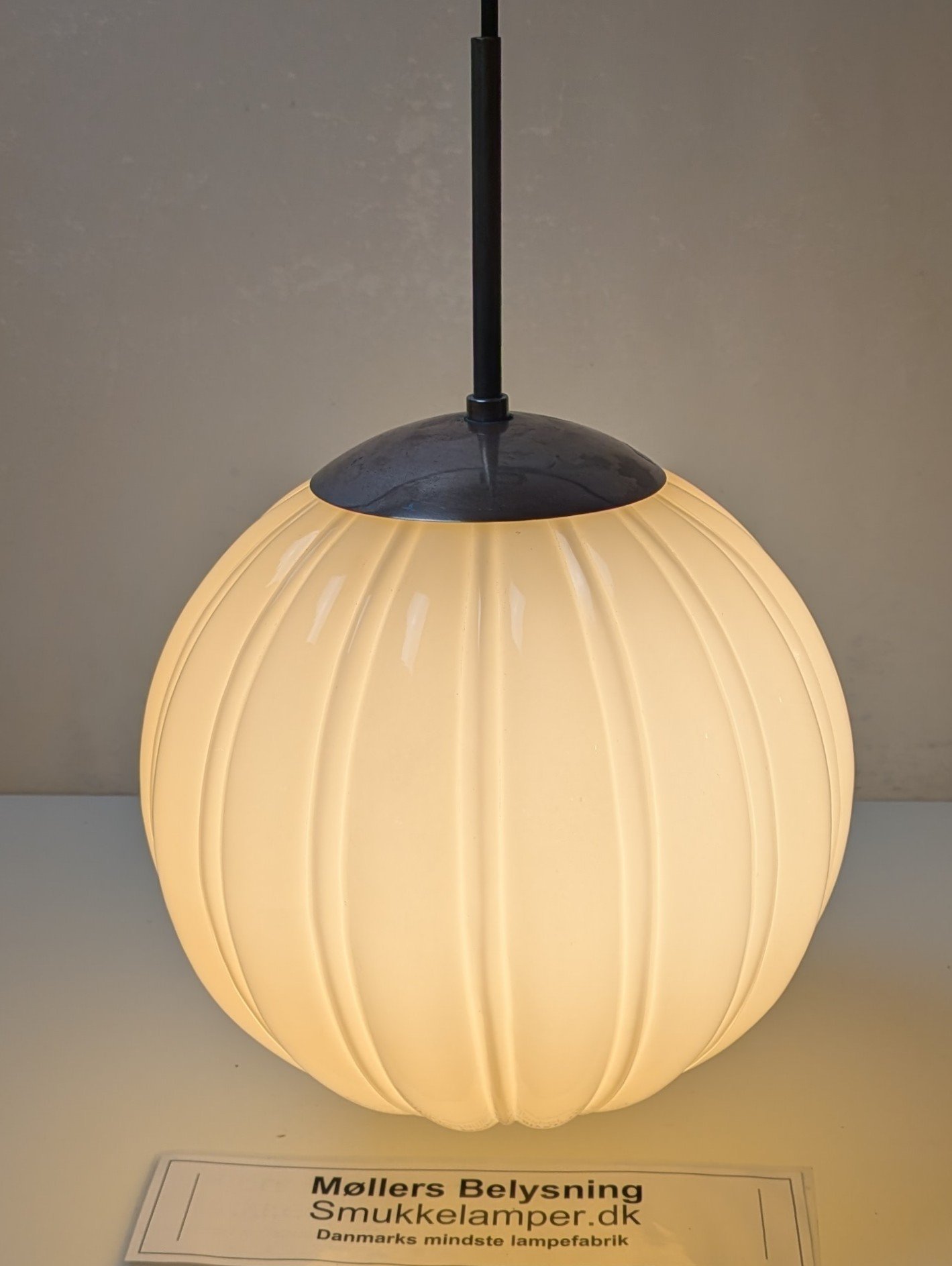 Skøn Antik kuglependel loftlampe fra 1930. Ø27. Sandfarvet. Restored. Entre/ orangeri. - Billede 3