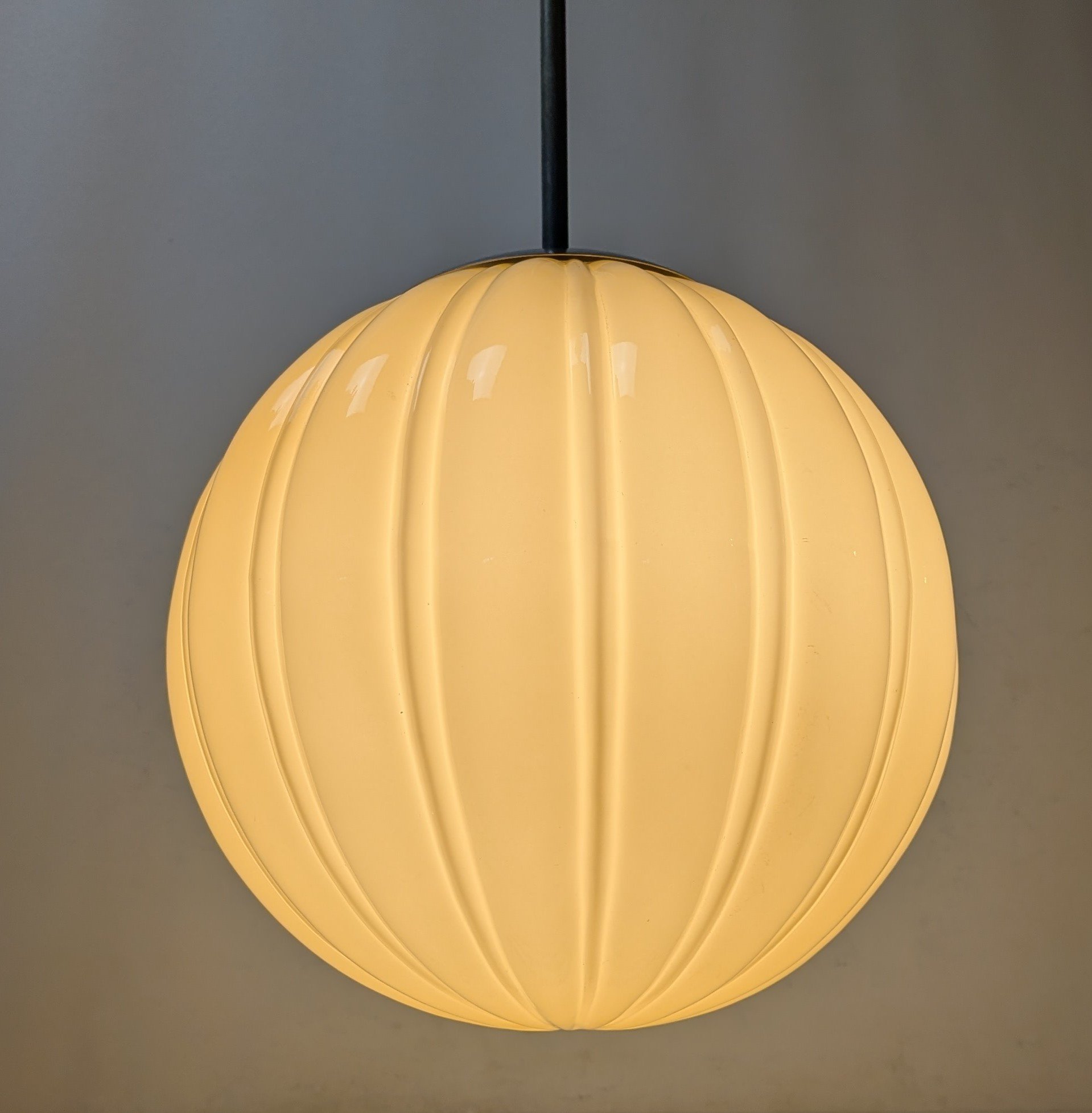 Skøn Antik kuglependel loftlampe fra 1930. Ø27. Sandfarvet. Restored. Entre/ orangeri. - Billede 4