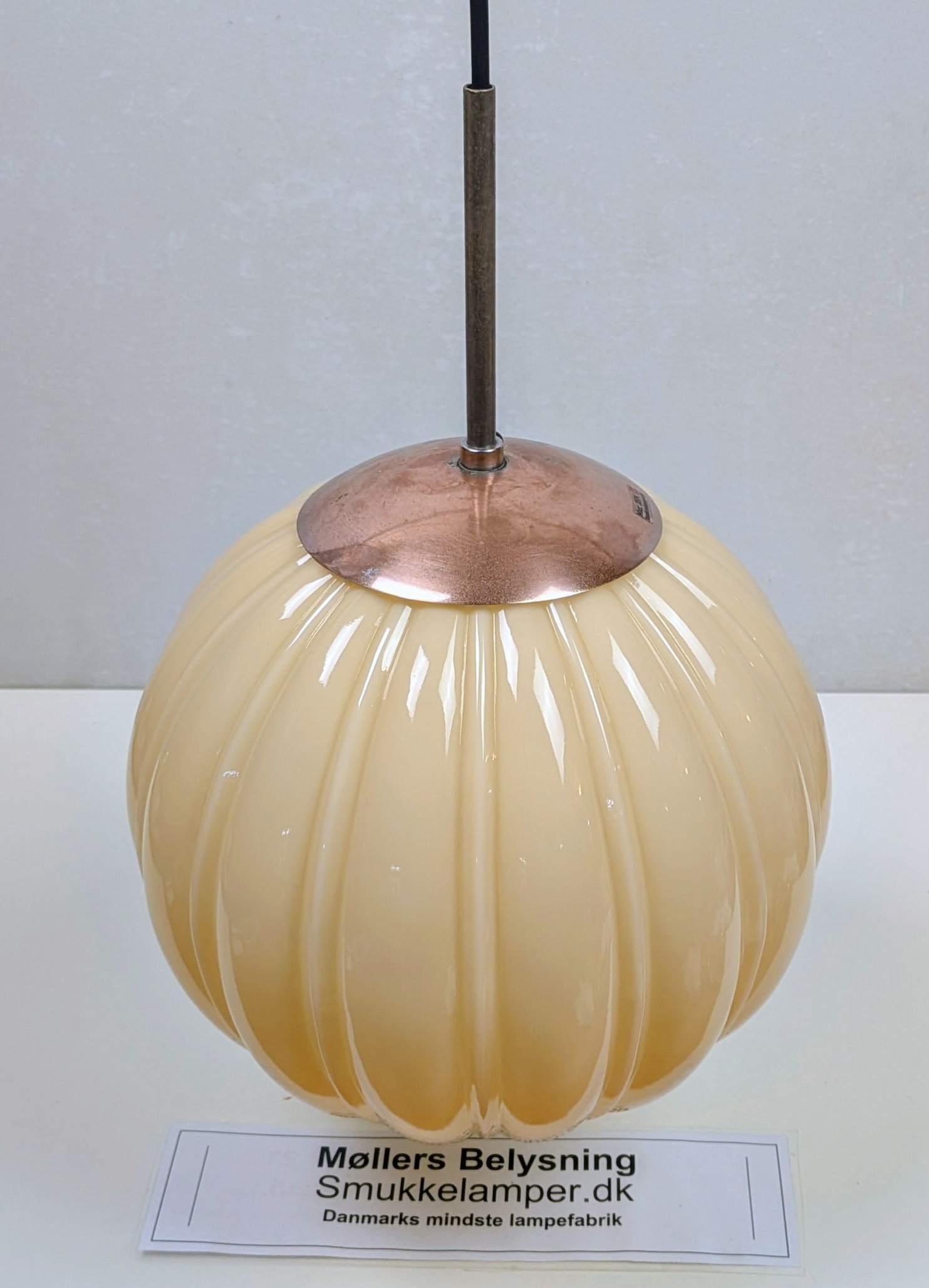 Skøn Antik kuglependel loftlampe fra 1930. Ø27. Sandfarvet. Restored. Entre/ orangeri. - Billede 2