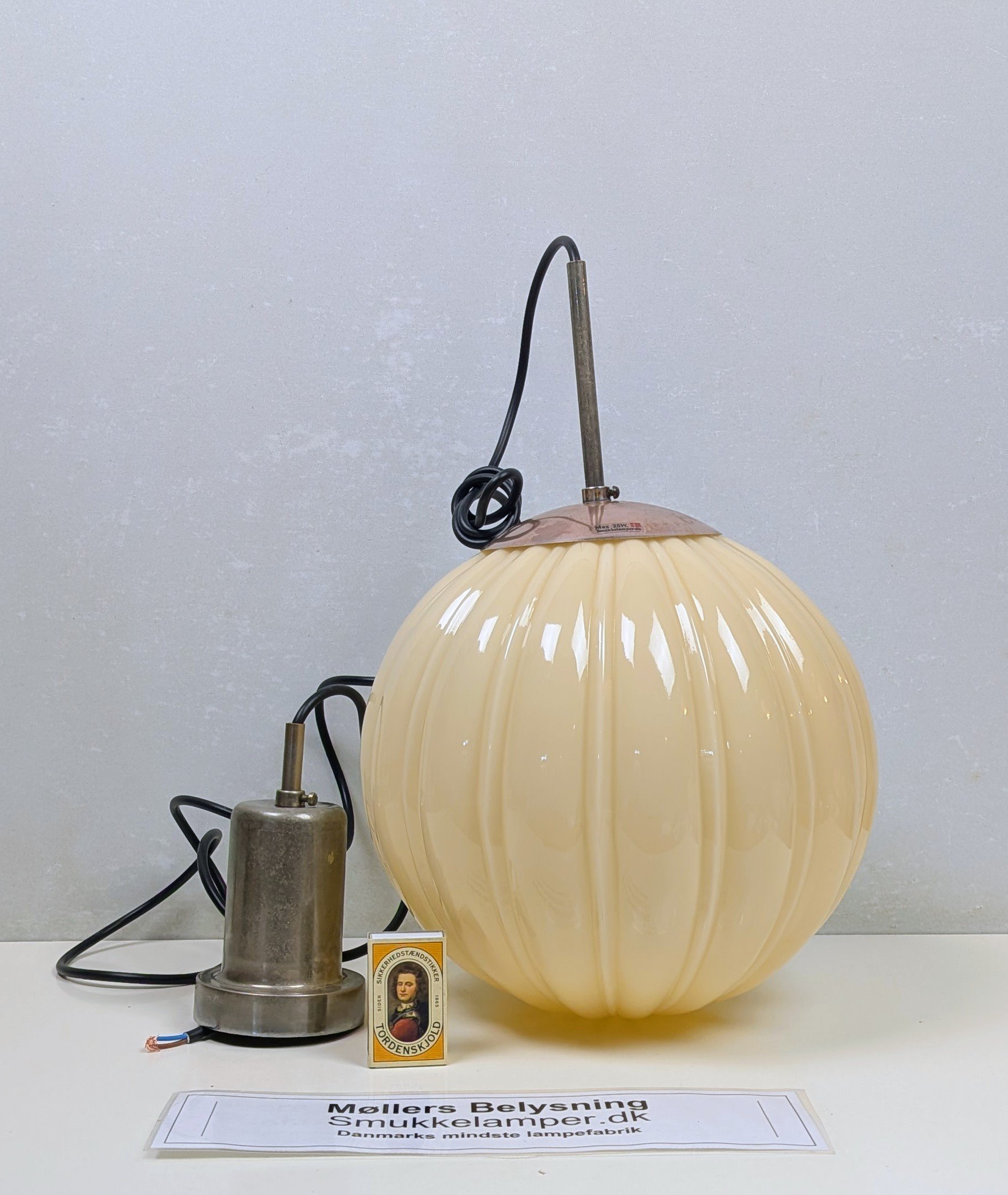 Skøn Antik kuglependel loftlampe fra 1930. Ø27. Sandfarvet. Restored. Entre/ orangeri. - Billede 5