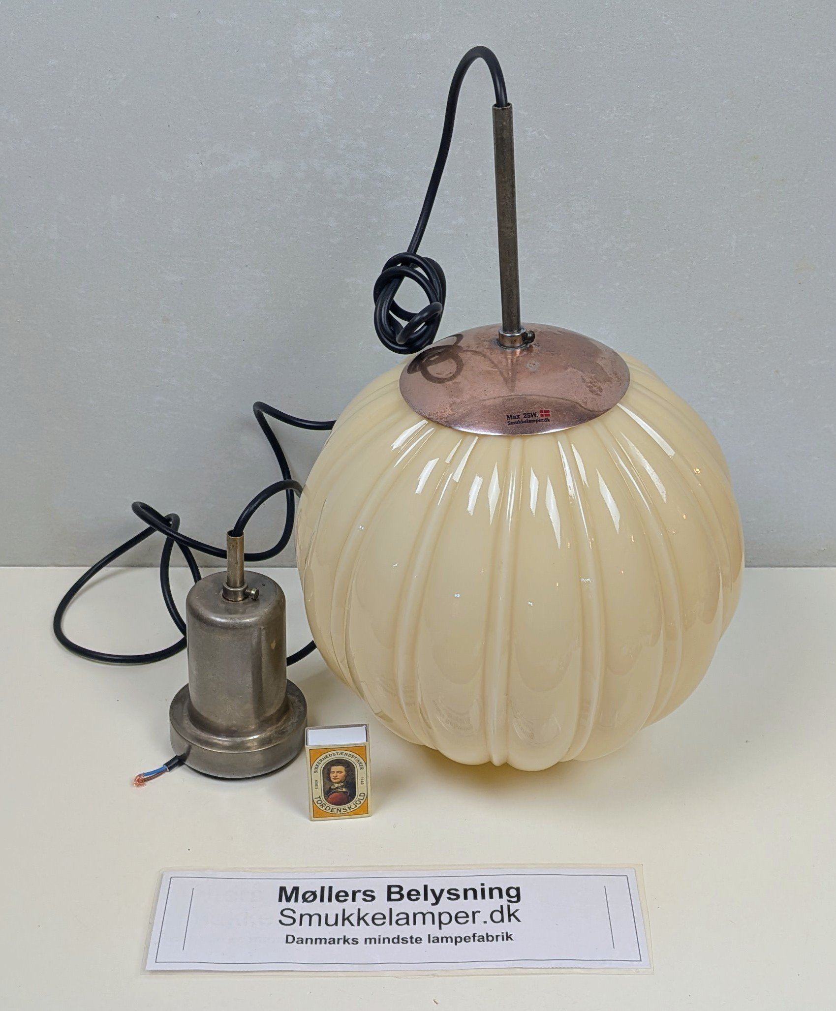 Skøn Antik kuglependel loftlampe fra 1930. Ø27. Sandfarvet. Restored. Entre/ orangeri. - Billede 6