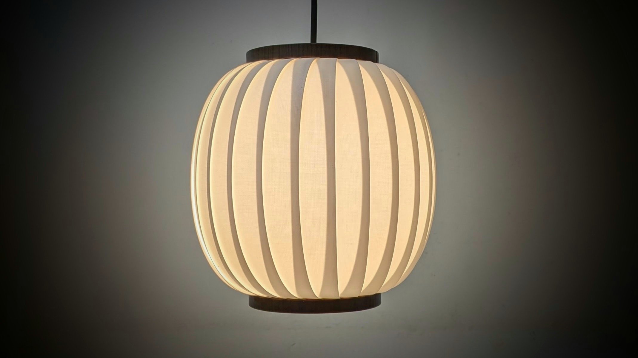 Klassisk dansk design fra 1959. Bojan – Hoyrup Light. Nyt el. Ø21. I flot stand. Loftlampe. – Loftlamper