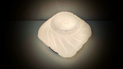 Skøn hvid loft plafond loft / væglampe glas fra 1960. 24x24 cm. Excellent condition. – Plafonder