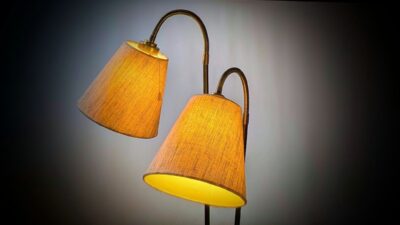 Teknika treben model 209 – eksklusiv dansk design gulvlampe med to fleksible arme – 1955. Pickup only – Gulvlamper