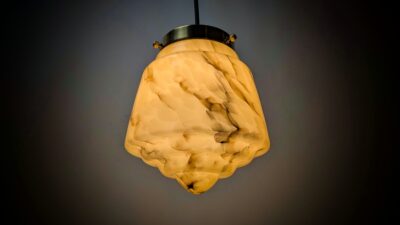 Sjælden uraline loft lampe – marmoréret glas – 1920. Nyt el og ophæng. Uranium oxid. Ø16 – Kuglependler
