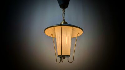 Skøn Atomic Age 1950 loftlampe. Restored. Ø23. 43 cmH – Orangeri og udestue belysning