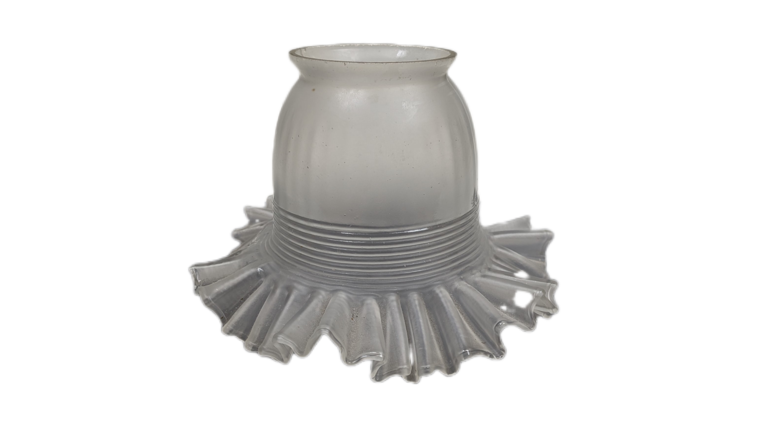 Antik Jugend lampeglas skørter 1930. Ø14. Gribekant 5,9 cm. – Lampeglas med gribekant – Krave